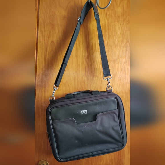 HP Laptop Bag - Picture 2 of 9